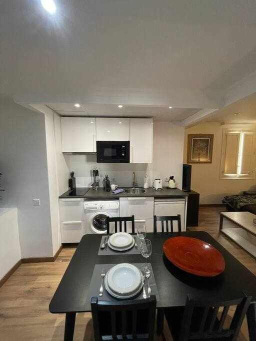 Apartamento IV Alcalaretiro Ideal Parejas Madrid Dış mekan fotoğraf